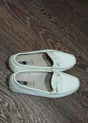 Женские белые кожаные мокасины m&amp;s collection wide fit (размер 8)