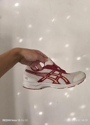 Кроссовки asics женские