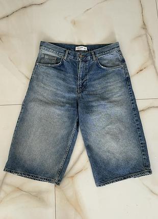 Бермуди pull&bear