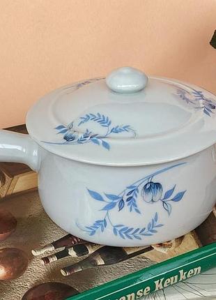 Лимитированный фарфоровый колшик-соусник с крышкой couleuvre (франция), редкость!