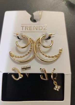Набор сережек. trendz.