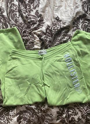 Салатові штани hollister co.