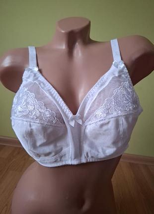 Бюстгальтер мягкий без косточки 85в