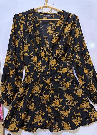 Сукня prettylittlething