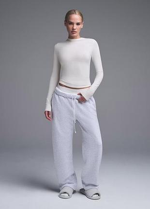 Новий оригінальний білий лонгслів skims cotton jersey