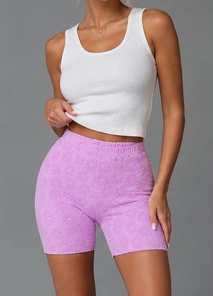 Новые сиренево-розовые цветочные велюровые шорты primark