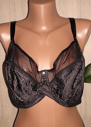 Черный бюстгальтер на косточках от бренда curvyAR. размер 36g/80i.