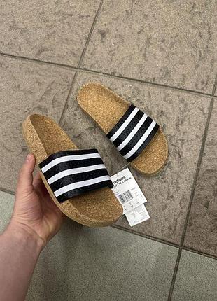Тапки adidas adilette cork originals ba7211 пантолети made in italy оригінал пробкова підовшва адідас шльопки нові жіночі  35.5