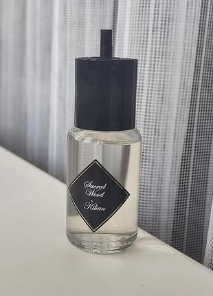 Kilian paris sacred wood
парфюмированная вода 50 мл оригинал 
рефил
