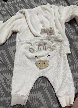 Carters костюмчик білий