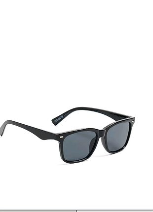 Сонячні окуляри cropp 546er-99x unisex чорні one size