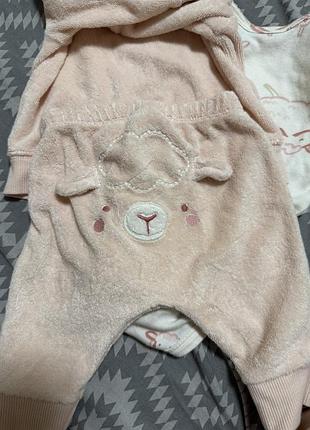 Костюмчик  carters