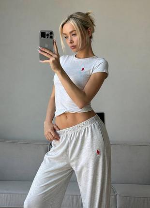 Костюм женский спортивный