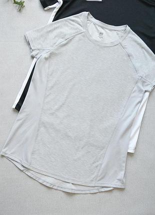 Спортивна  якісна футболка h&m із вставками сіточками розмір s-m( по бірці м) стан- нової  довжина спереду від плеча 68 см, зад 70 см