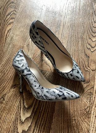 Туфлі на високому каблуку diesel heels