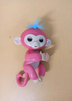 Інтерактивна мавпочка fingerlings від бренду wowwee.