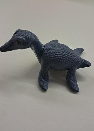 Игрушка kinder surprise детеныш плезизозавра серия kinder natoons dino babies код vс123 киндер дети динозавров игрушка фигурка киндер динозавр