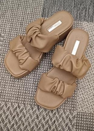 Шльопки літні primark