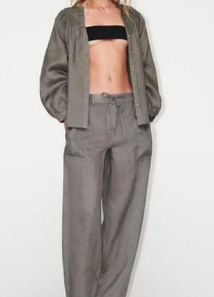 Продам новый костюм zara