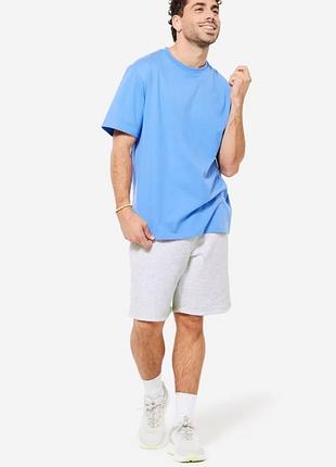 Мужские спортивные шорты decathlon в светло-сером меланжевом цвете, размер м