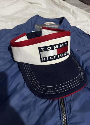 Козирок tommy hilfiger для спорту або повсякденного носіння. новий