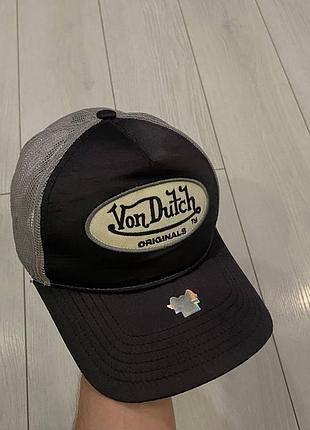 Кепка von dutch unisex стан чудовий