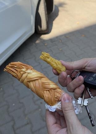 Брелок сыр косичка