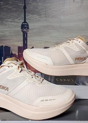 Оригінальні кросівки hoka transport x — технологічна та стильна модель для міського життя, активної ходьби, фітнесу та бігу.
розмір 46.5-47