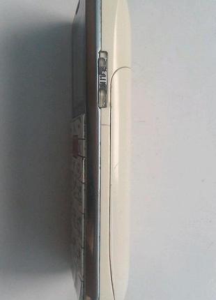 Мобильный телефон muphone m7700 4