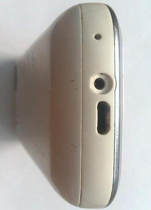 Мобильный телефон muphone m7700 6