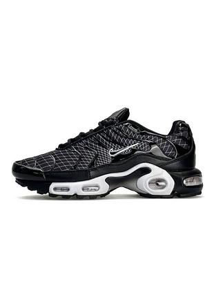 Мужские кроссовки nike air max plus black white line
