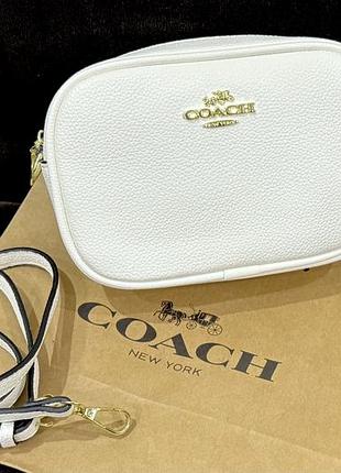 Якісна сумочка крос-боді через плече coach біла mini jamie camera bag