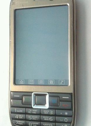 Мобильный телефон e71