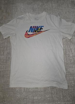 Футболка nike белая с принтом размер m оригинал