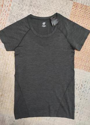 Спортивная бесшовная футболка h&amp;m