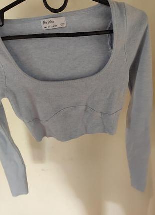 Жіночий лонгслів bershka укорочений блакитний