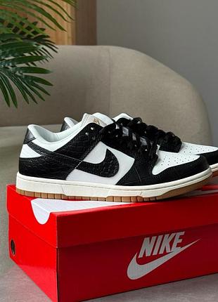 Nike dunk low lx black croc