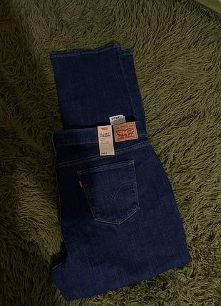 Жіночі джинси levi's моделі classic straight