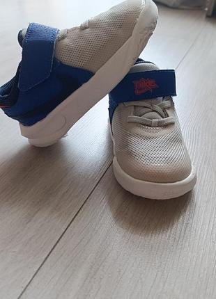 Детские кроссовки nike, унисекс, стелька 15 см размер 25-26