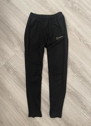 Спортивні штані nike для підлітка