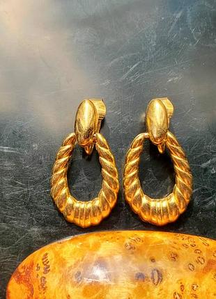 Crown trifari door knockers сережки кліпси, 60ті, америка