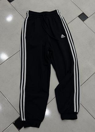 Спортивні штани adidas жіночі чорні