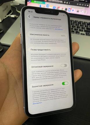 Iphone  11 4