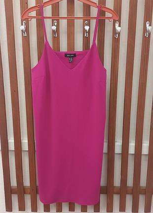 Неймовірна жіноча сукня new look кольору фуксія