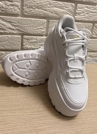 Кросівки на платформі puma karmen x-tra 40,40,5