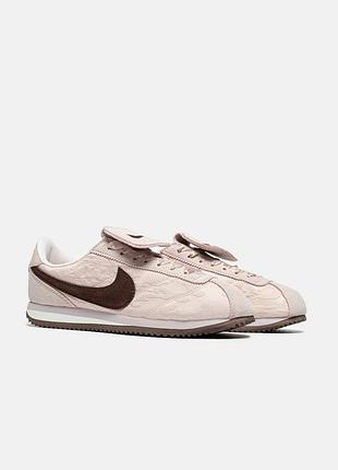 Nike wmns cortez textile silt red phantom