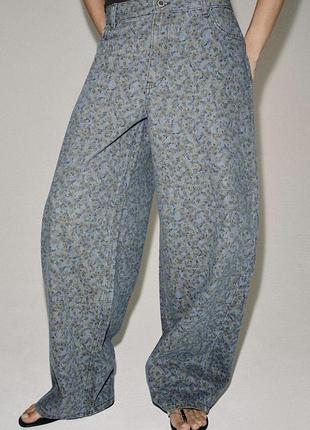 Джинси zara barrel high west with floral print