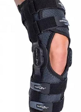 Жесткий коленный ортез donjoy playmaker ii^