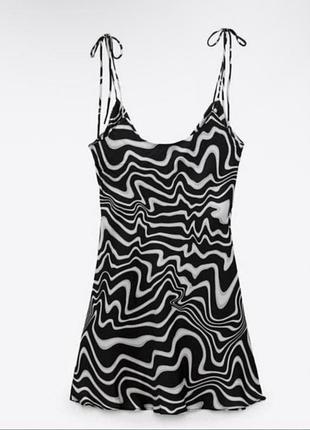 Стильне плаття  zara