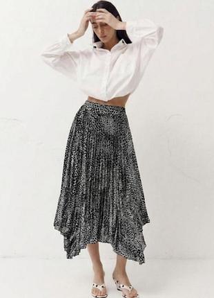Юбка женская xs s плиссе миди с не ровными краями змеиный принт topshop
